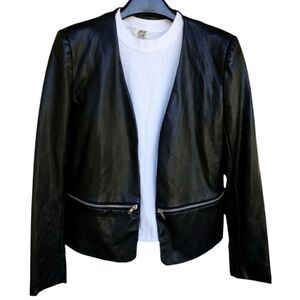 Forever 21 Moto Jacket Vegan Leather Cropped Black Silver Zippers Size S